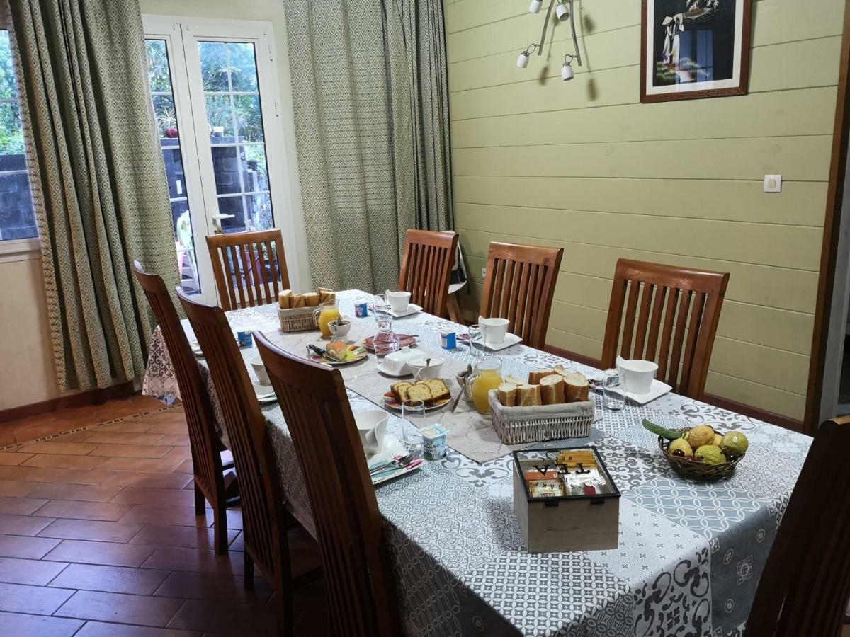 Le Papangue Bed and Breakfast Salazie Eksteriør billede